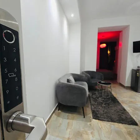 Tripnest Deluxe Apartmán Tirana